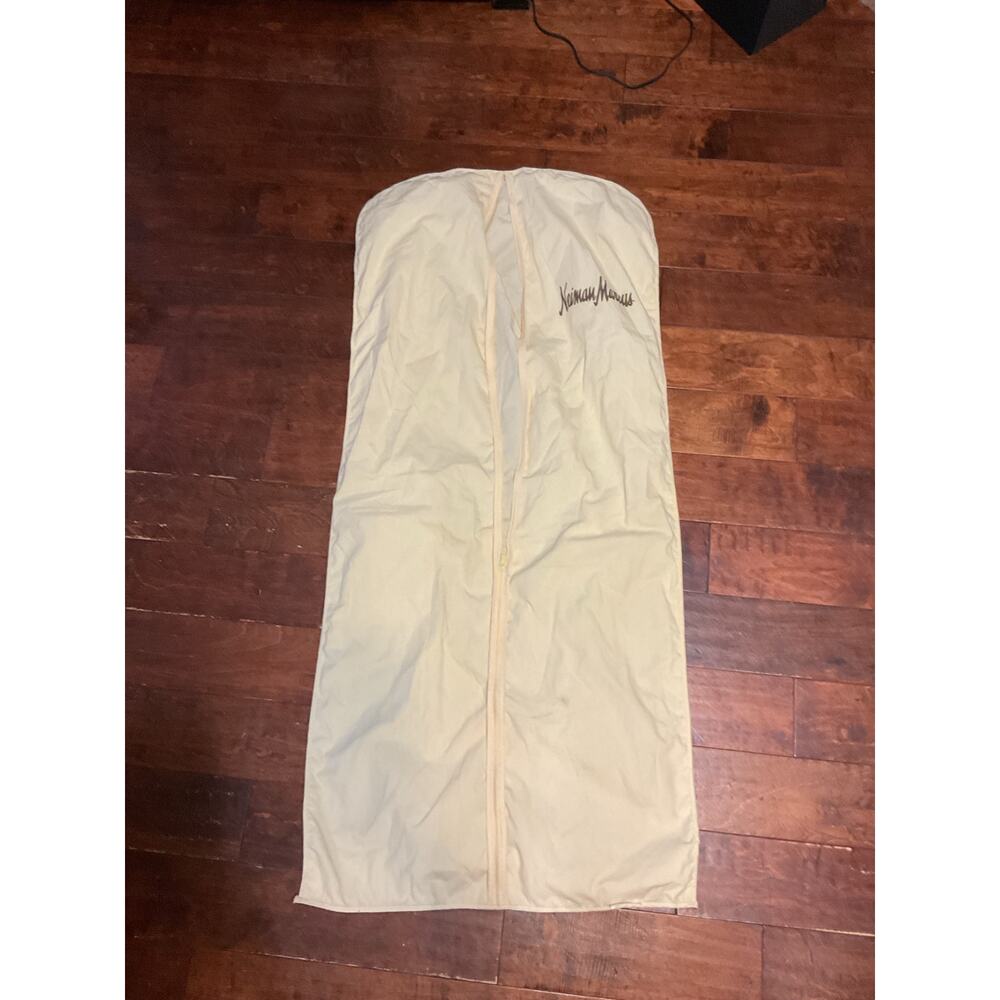 Neiman Marcus Cloth Garment Bag / Travel Suit Bag Zip Cream Long 53”x 25”